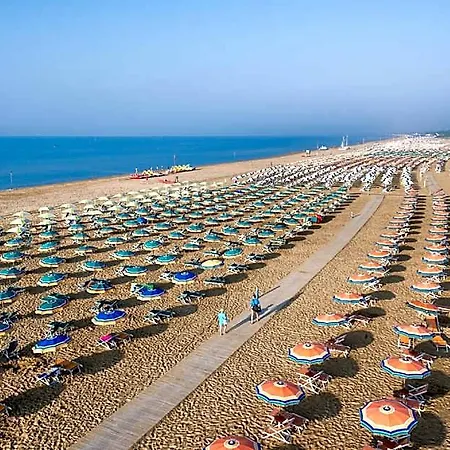 Adorable Flat 350m From The Hotel Bibione